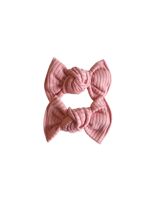 Peony ribbed clips